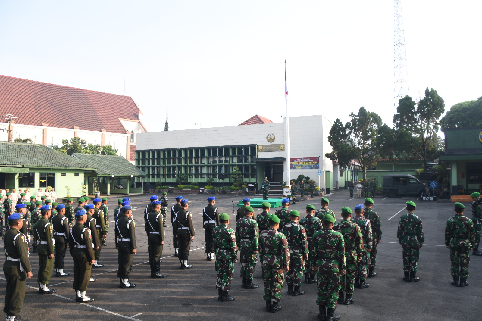 Pupuk Jiwa Nasionalisme, Korem 073/Makutarama Gelar Upacara Bendera Mingguan